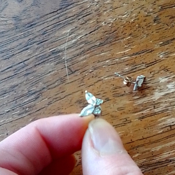 925 Sterling Silver and Swarovski Crystal Buttery Post Earrings!!!!!! π - Picture 2 of 6